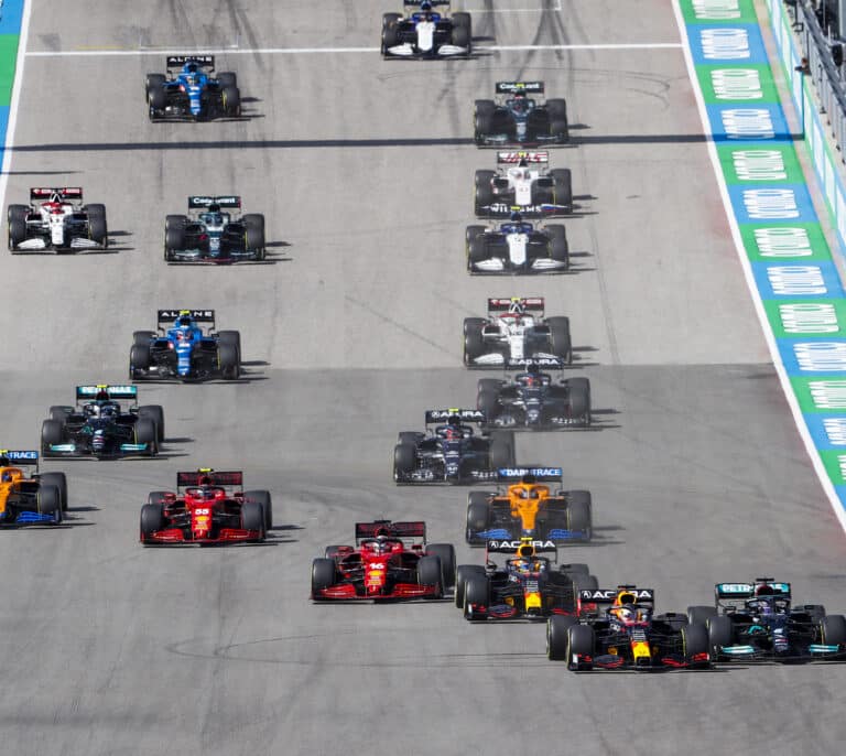 De la banca a la Fórmula 1: la inteligencia artificial aportará 14.000 millones al PIB en 2030