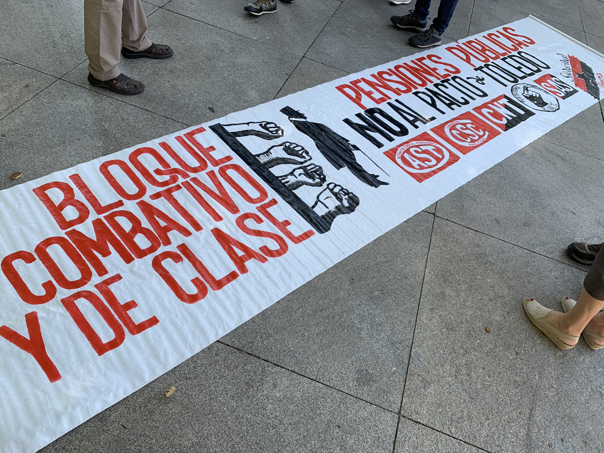 Pancarta de la manifestación en Madrid por las pensiones