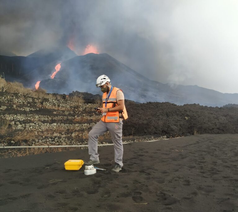 Los científicos avisan de que la erupción no acabará ni a corto ni a medio plazo