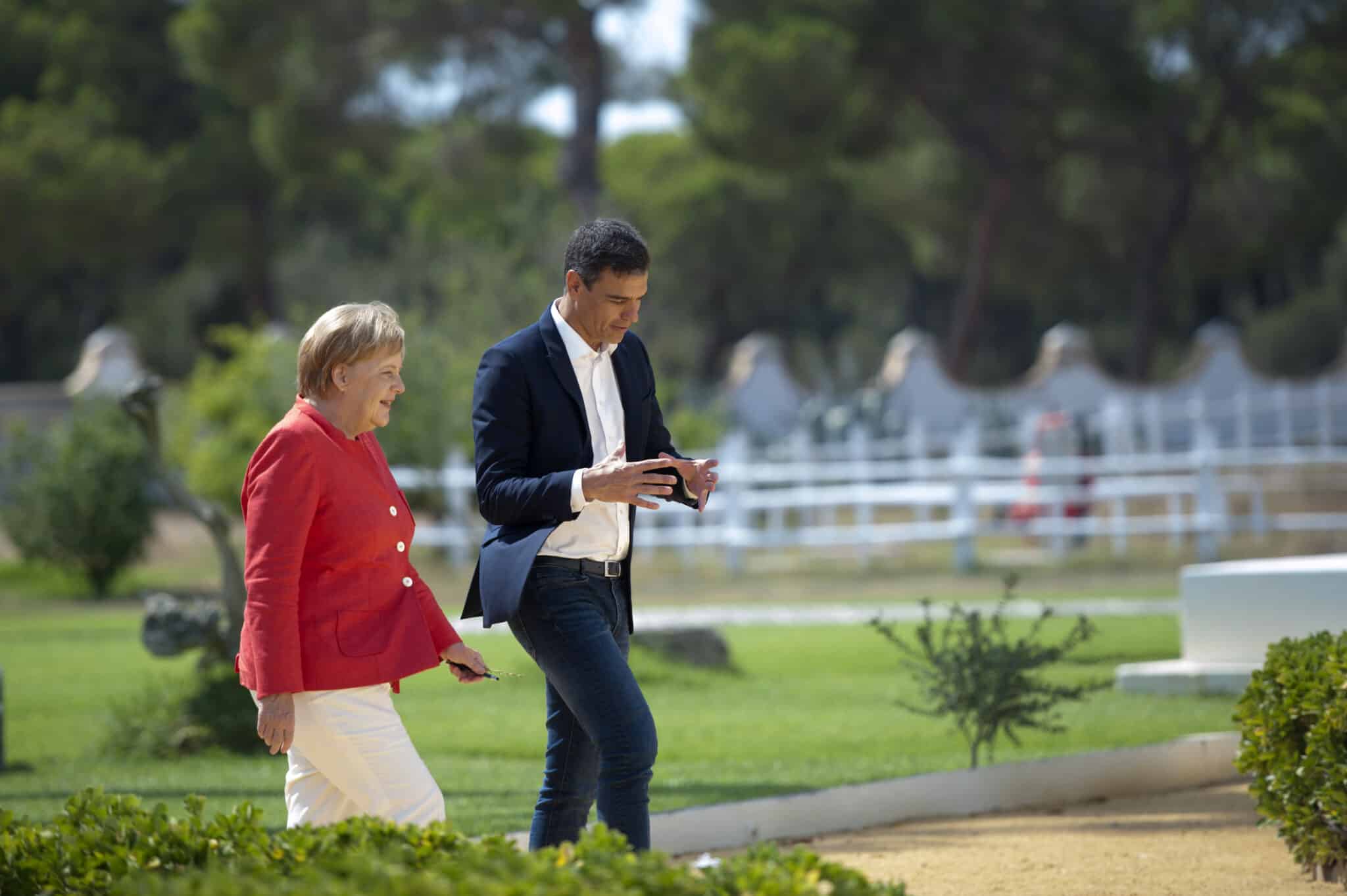 La canciller Angela Merkel y Pedro Sánchez, jefe del gobierno español, en su visita en 2018