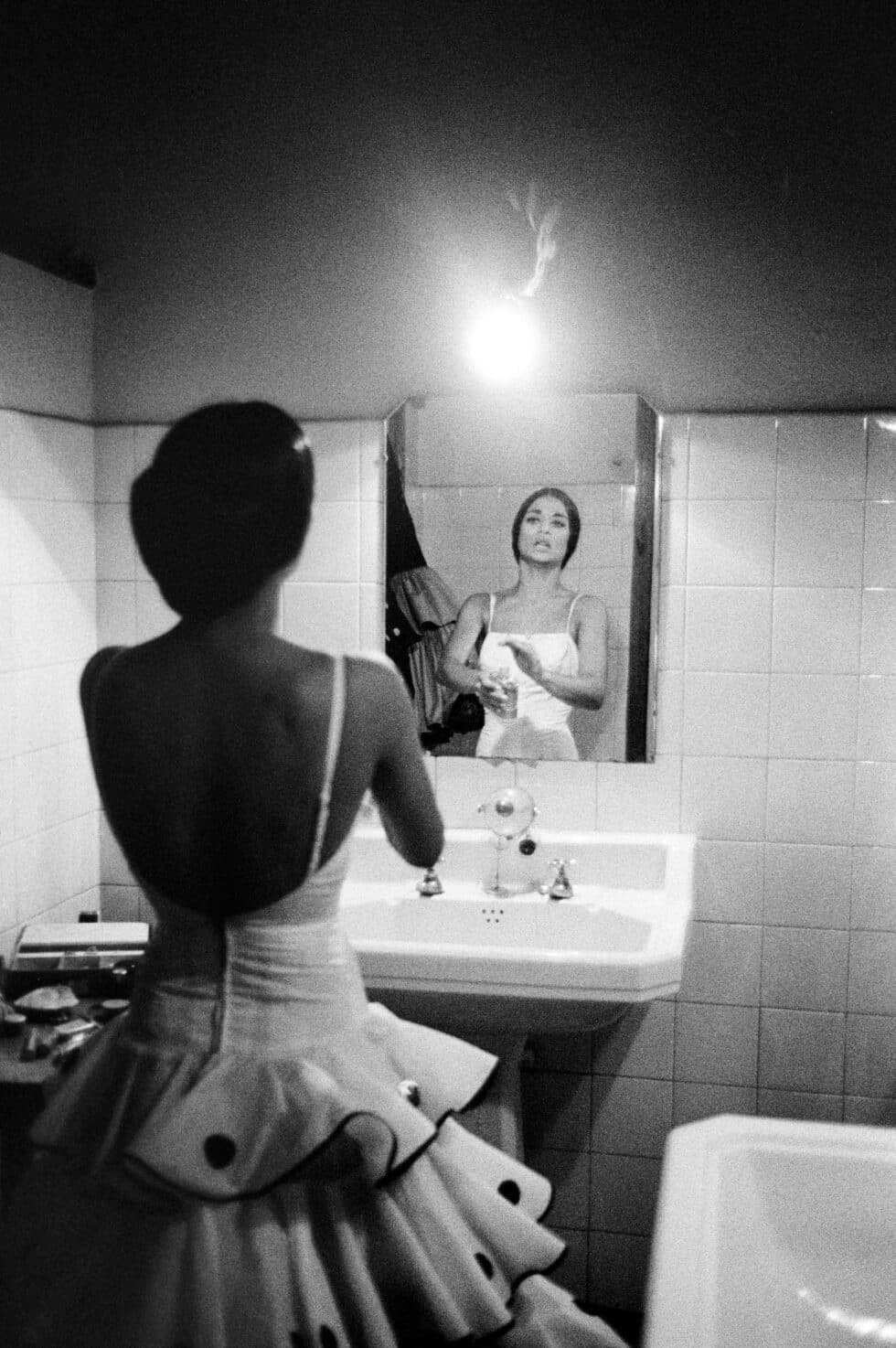 Mikaela Flores Amaya, La Chunga, en el camerino, 1965.