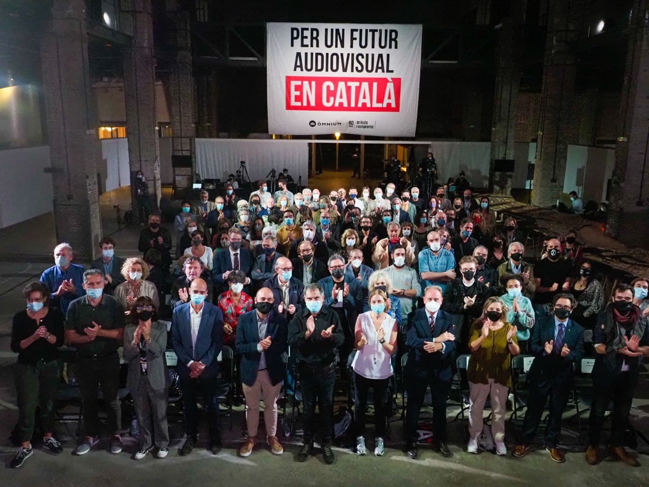 La pérdida de 500.000 hablantes del catalán reabre la batalla por la lengua