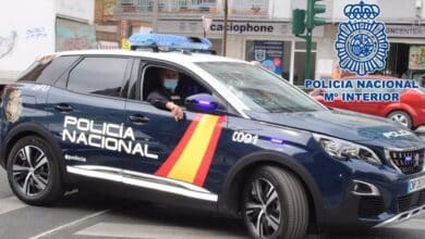 Un camarero de un bar de Chueca esquiva un tiroteo gracias a una pata de jamón