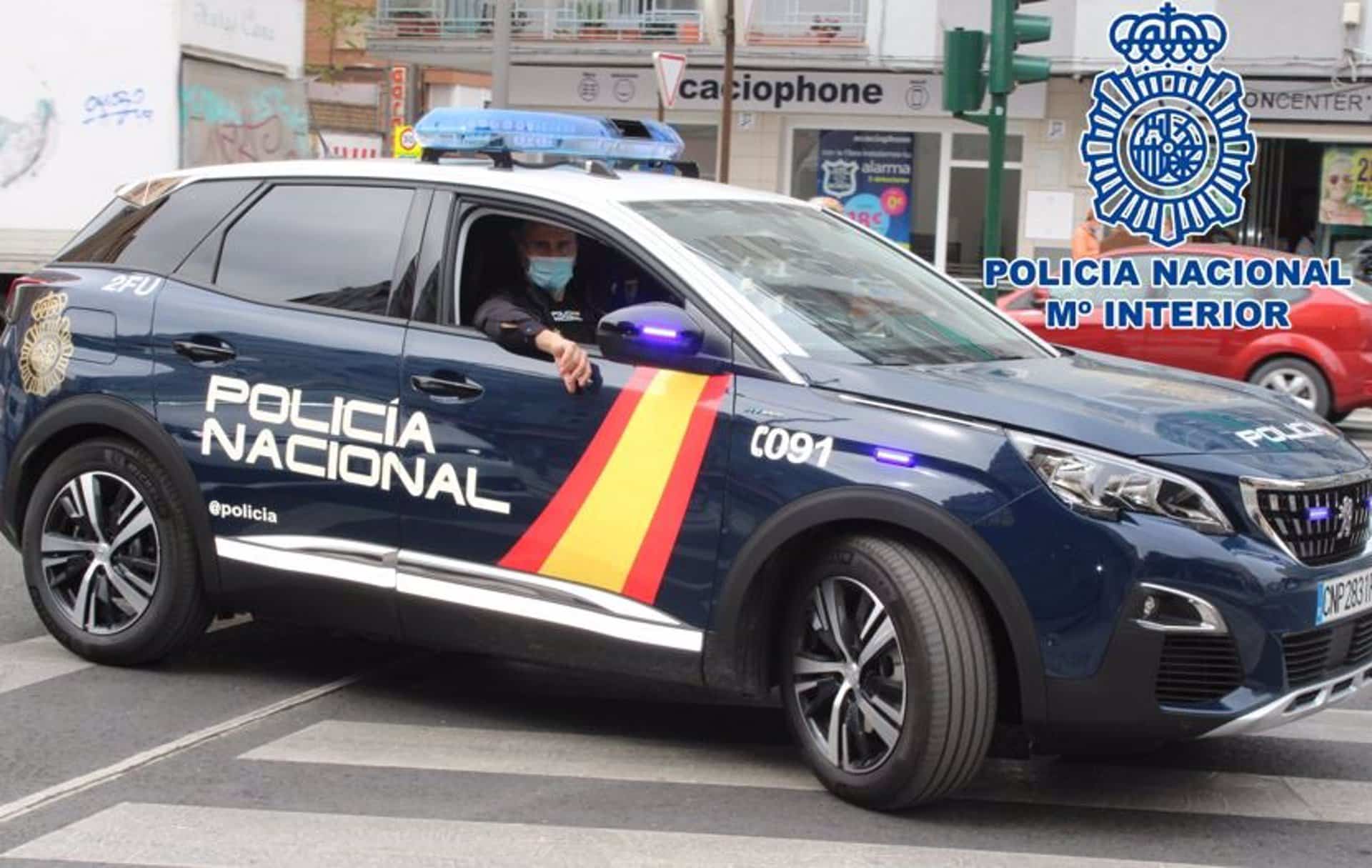 Coche patrulla de la Policía Nacional, en imagen de archivo.