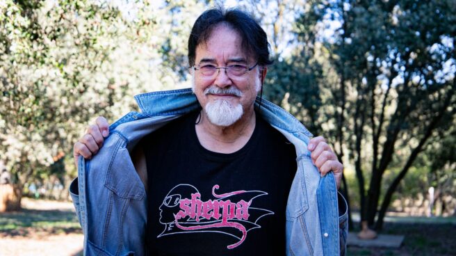 El ex cantante de 'Barón Rojo' José Luis Campuzano, conocido como 'Sherpa', durante la entrevista con El Independiente El ex cantante de 'Barón Rojo' José Luis Campuzano, conocido como 'Sherpa', durante la entrevista con El Independiente