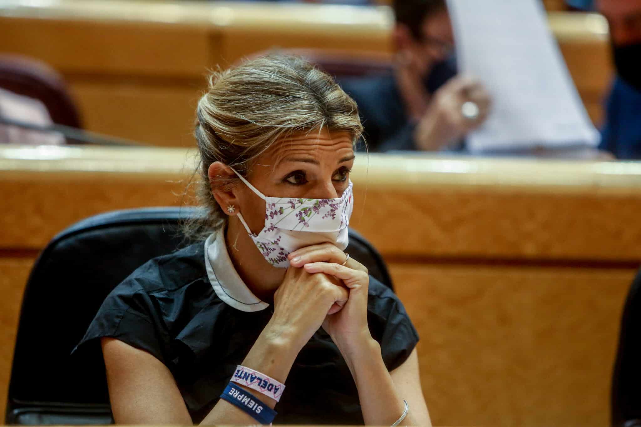 La vicepresidenta segunda y ministra de Trabajo y Economía Social, Yolanda Díaz, durante una sesión de control al Gobierno en el Senado