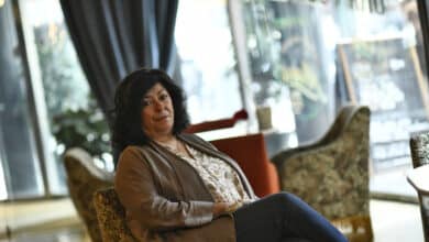 Almudena Grandes lucha contra el cáncer: "Prometo que volveré a sentarme en una caseta"