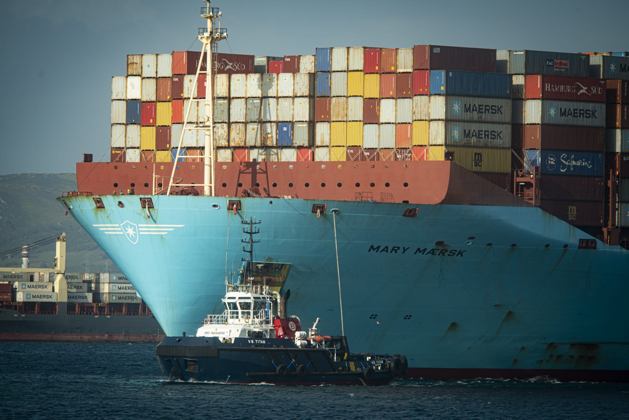 Mary Maersk el megaship Triple E de 18270 teus que llega al puerto de Algeciras.