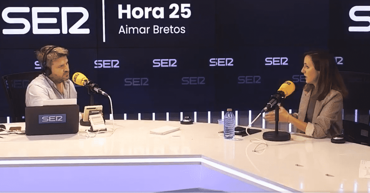 Aimar Bretos y Ione Berlarra en 'Hora 25' de la Cadena SER