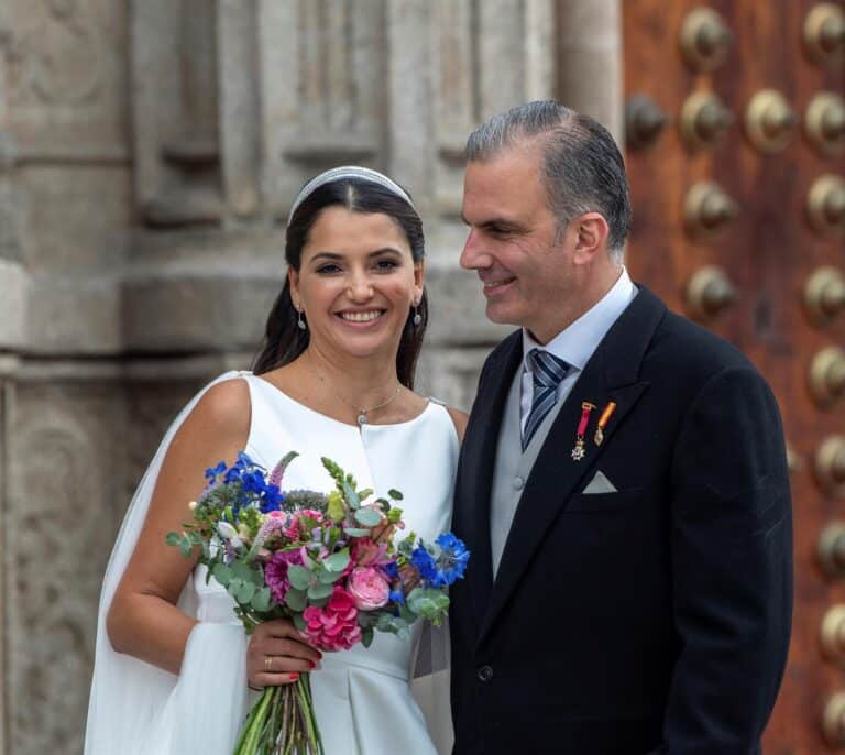 Javier Ortega Smith se casa en Toledo con la mexicana Paulina Sánchez del Río