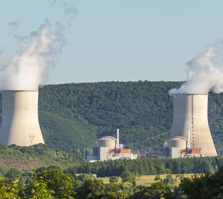 Francia destinará 1.000 millones de euros a construir nuevos reactores nucleares