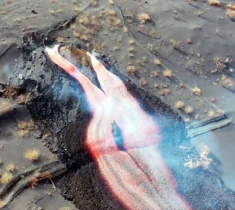 Las nuevas coladas advierten de que el volcán de La Palma amenaza a todo el valle