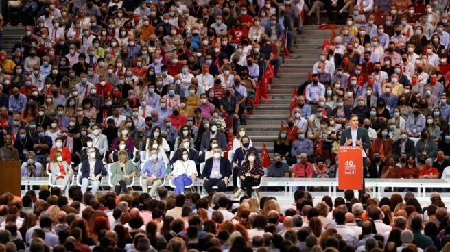 Pedro Sánchez interviene durante el Congreso Federal del PSOE.