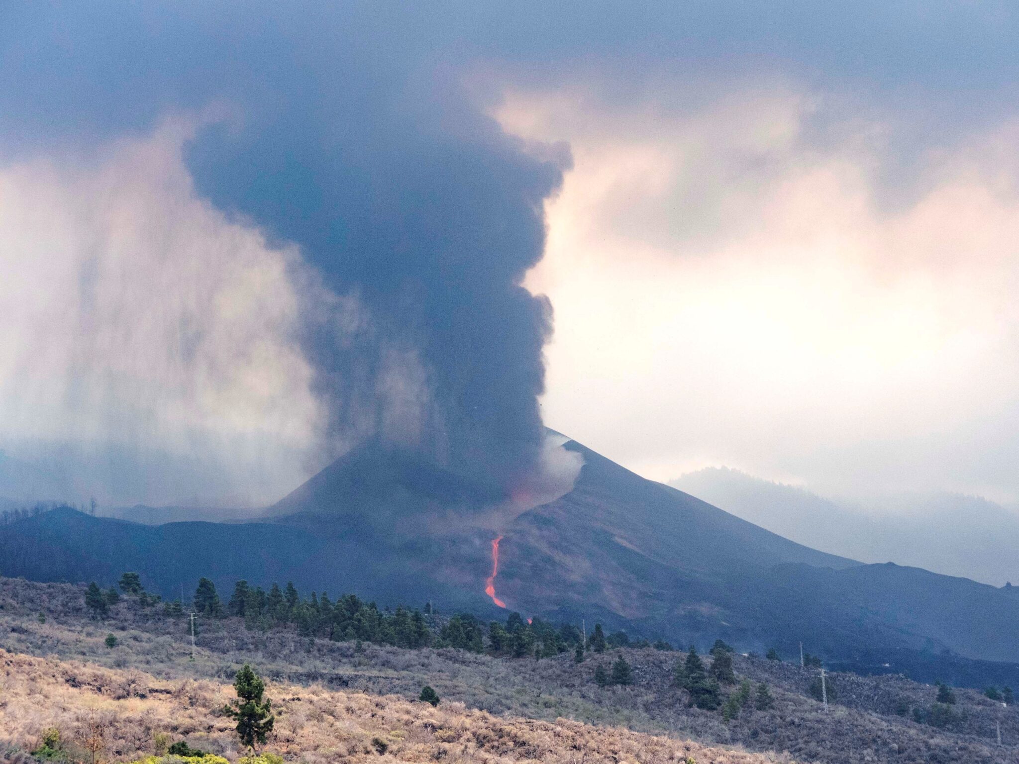 Vista general de la colada de lava del volcán de La Palma.