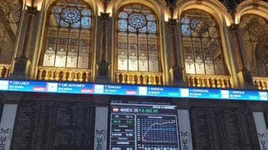 El Ibex 35 cae con fuerza presionado por el petróleo y por el conflicto ruso