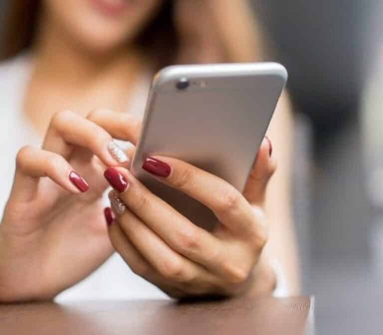 Caída de internet: un corte en la fibra troncal de las operadoras colapsa la telefonía móvil
