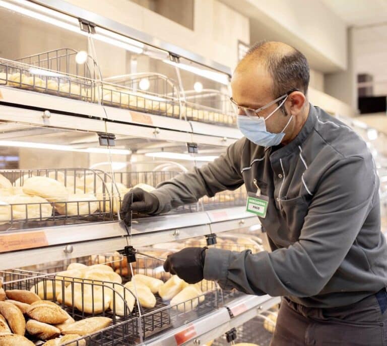 Economistas alertan de que bajar el IVA a los alimentos mejorará los beneficios de las empresas
