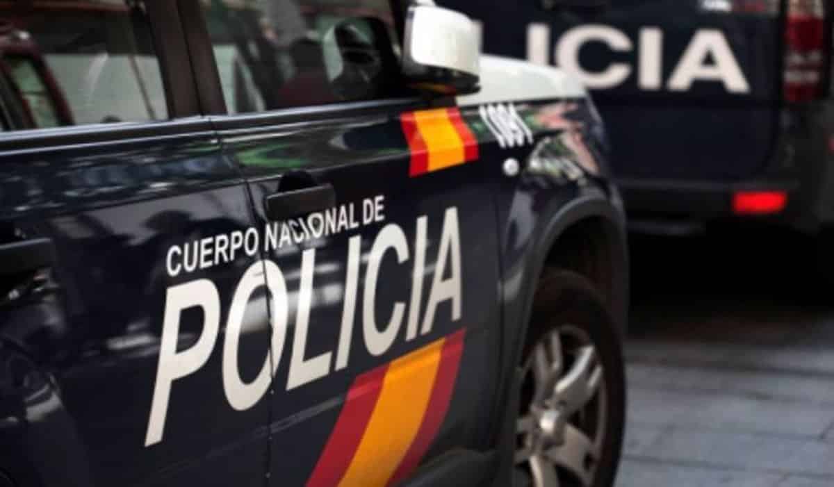 Agentes salvan a un joven de Montequinto con una grave hemorragia por un accidente