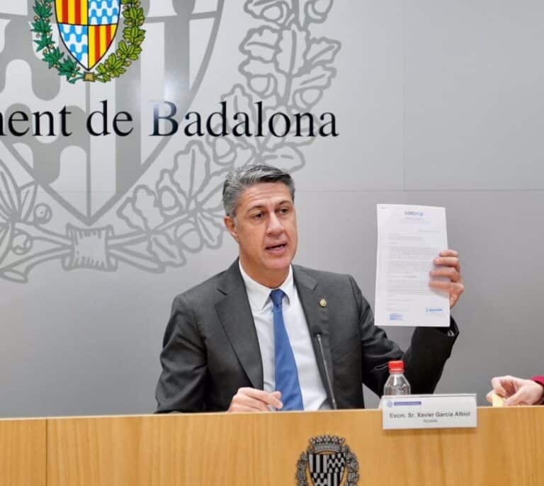 El PSC da luz verde a su líder en Badalona para negociar la moción de censura contra Albiol