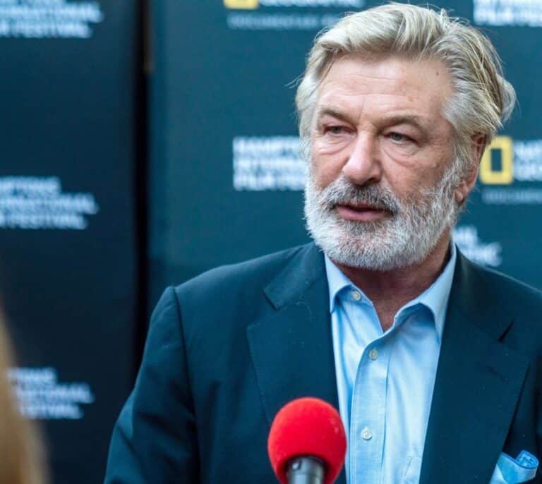 Varios trabajadores se quejaron de la falta de seguridad en el rodaje accidentado de Alec Baldwin