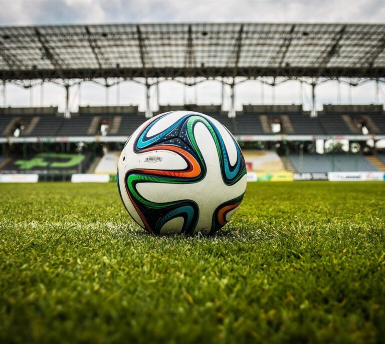 Procesado el expresidente del Valencia Pedro Cortés por supuestos abusos a un menor