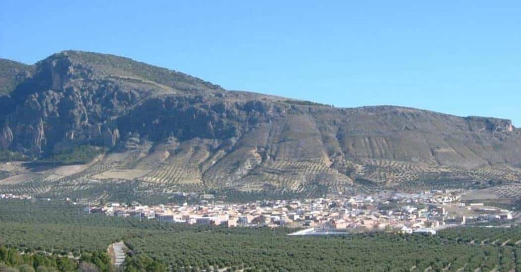Panorámica del municipio de Huesa (Jaén) desde la Sierra del Caballo.