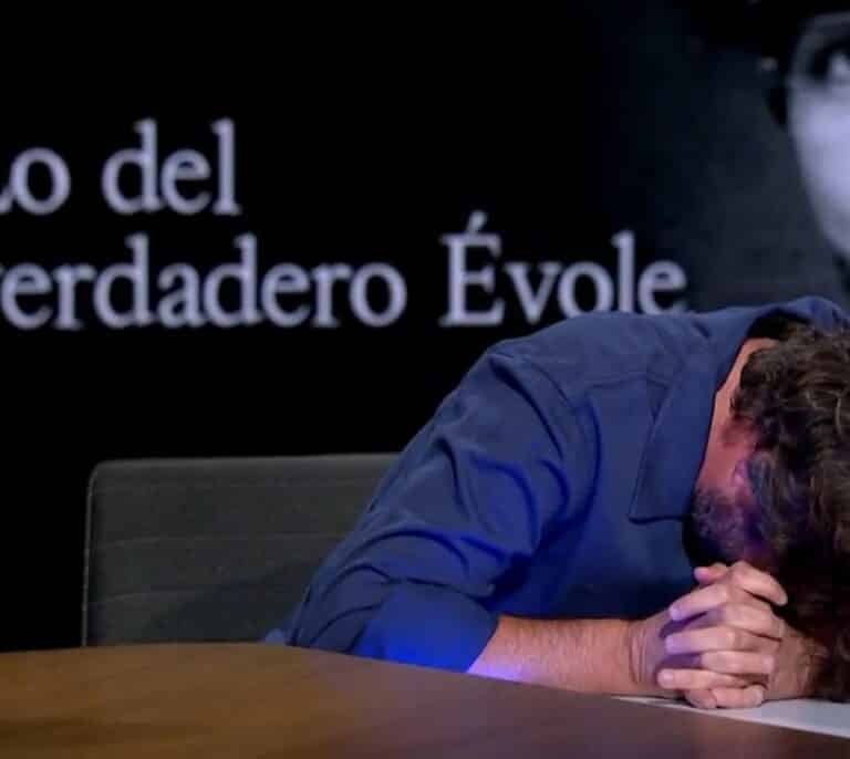 Jordi Évole vuelve a sufrir un ataque de cataplexia en ‘El Intermedio’