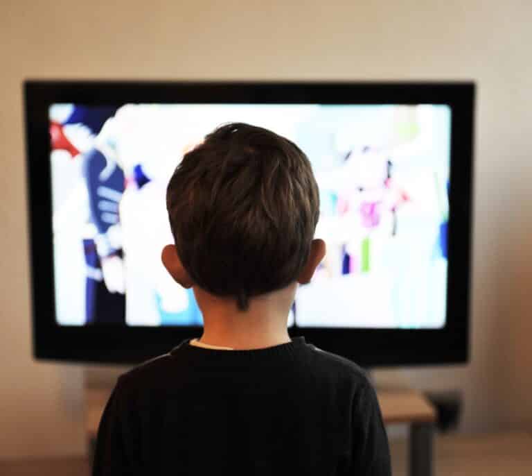El enero con menos consumo televisivo de la historia: 3 horas y 20 minutos al día por persona