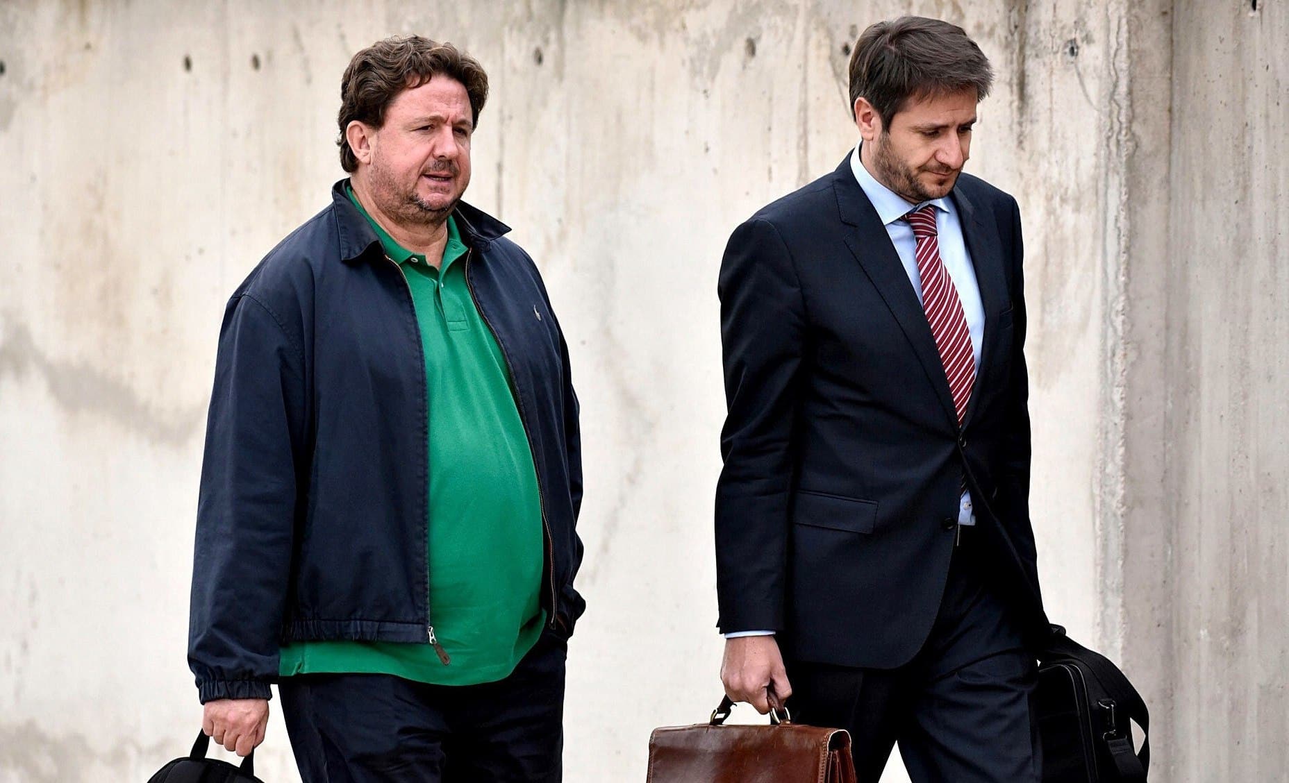 José Luis Peñas (izquierda) tras una de las sesiones del juicio por el 'caso Gürtel'.