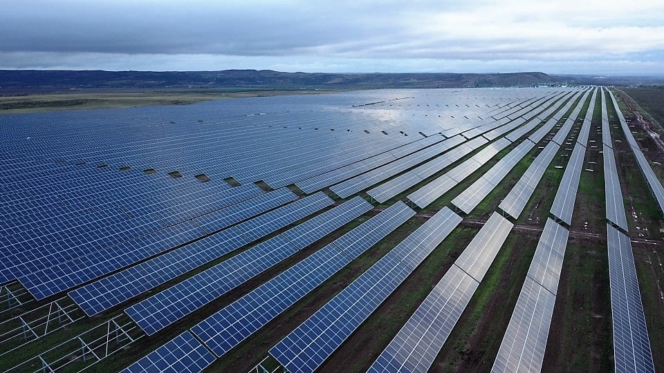 La potencia solar instalada en la red española se ha multiplicado por siete en sólo diez años
