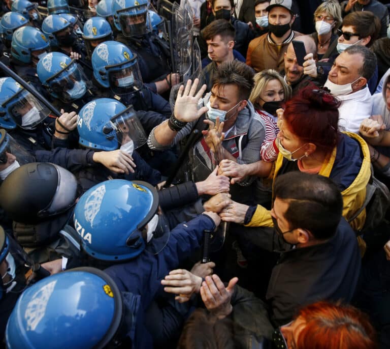 El pase sanitario será obligatorio para los trabajadores italianos a partir de este viernes