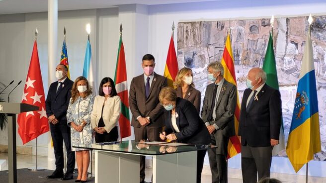 Firma del plan de implantación de la protonterapia. Firma del plan de implantación de la protonterapia.