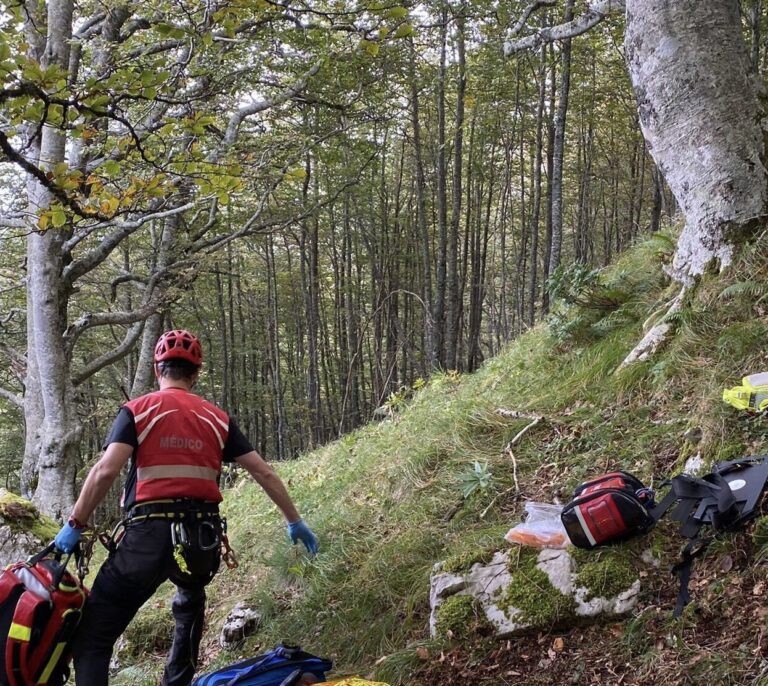 Fallece un senderista en el Parque Natural de los Collados del Asón (Cantabria)