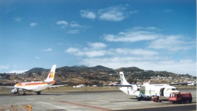 Un avión de Iberia frena en seco para no chocar con uno de Air Europa que aterrizaba