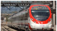 La estación de Recoletos en Madrid permanecerá cerrada este lunes tras el descarrilamiento de un tren