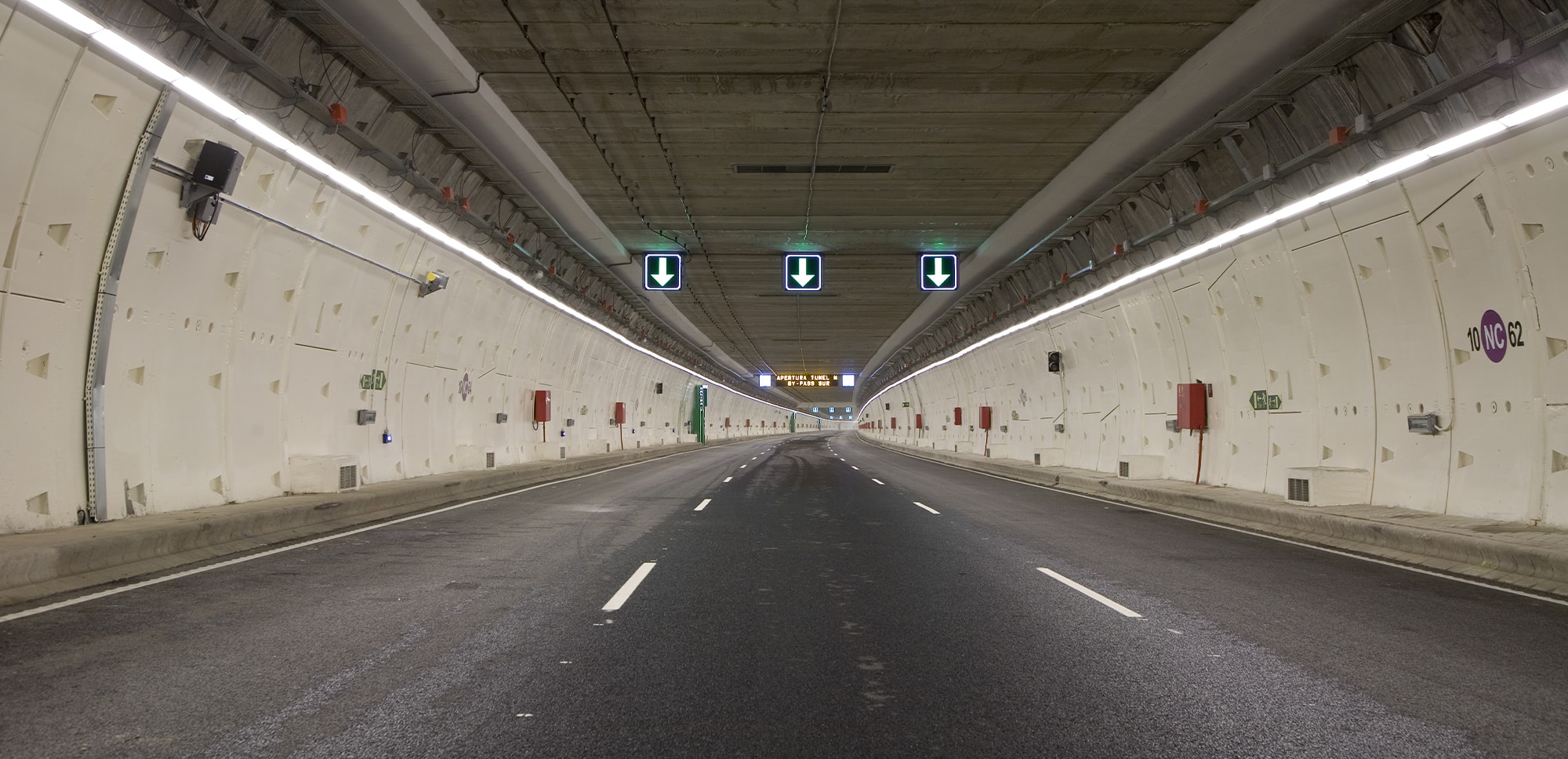 Muere un motorista tras perder el control de su ciclomotor en el túnel de la M-30