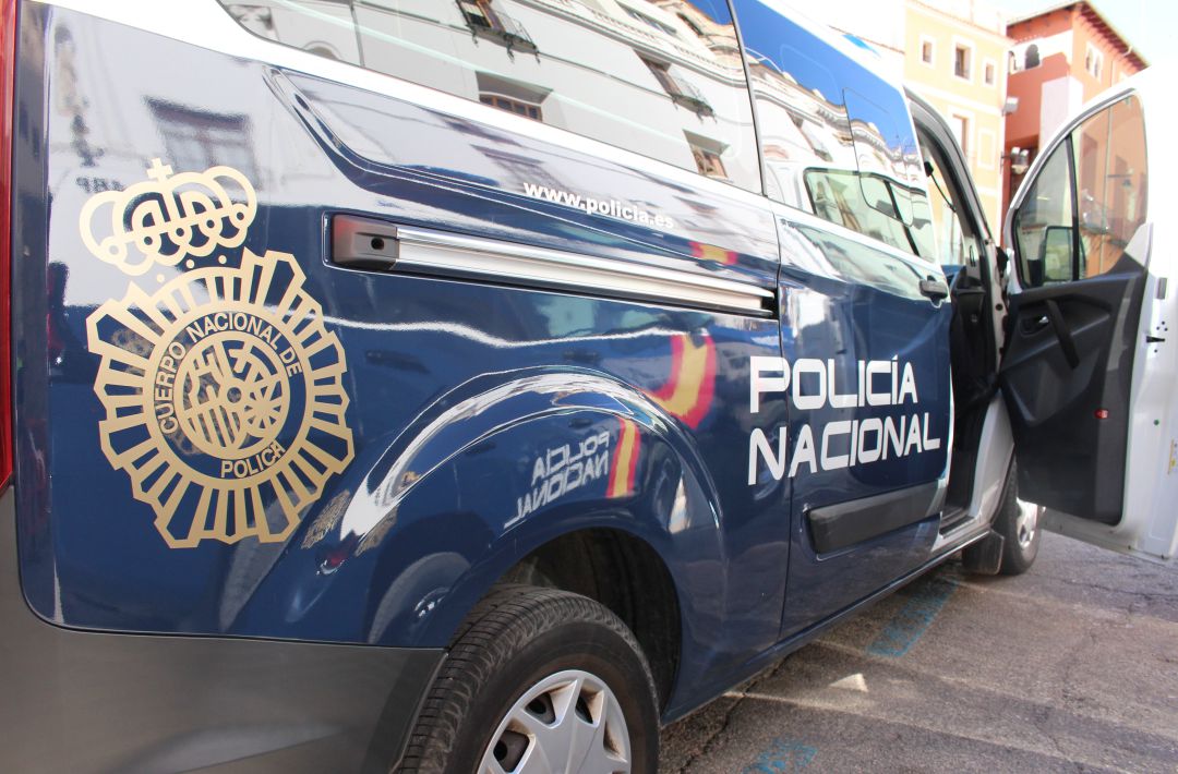 Furgoneta de Policía Nacional