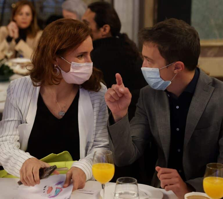 Detienen a un extrabajador de Más Madrid por hackear su web y desviar 7.000€ a Podemos