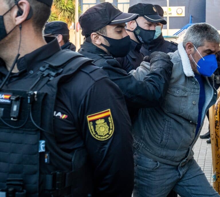 Más de 160 periodistas protestan ante la Fiscalía y el CGPJ por la primera condena a una redactora que publicó información de un sumario