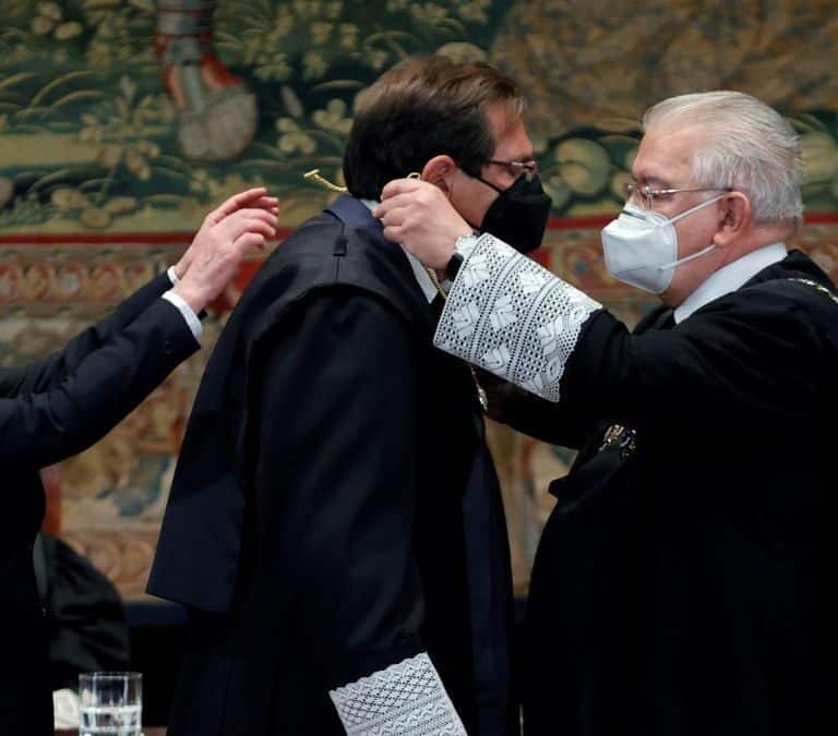 El presidente del TC recibe a los nuevos magistrados defendiendo la “independencia” al margen de “aspiraciones profesionales”