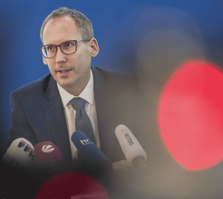 Alemania considera "muy probable" la existencia de al menos un caso de la variante Omicron en el país