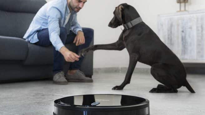 Imagen de robot aspirador Cecotec Black Friday especial para pelos de mascota