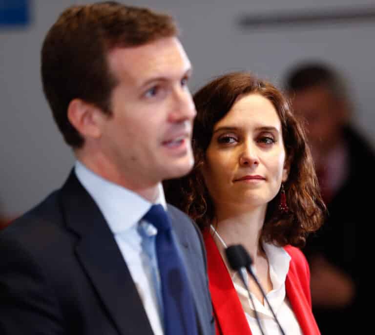 La crisis aleja al PP de la mayoría absoluta con Vox