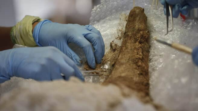 Trabajos de investigación arqueológica que se están desarrollando en los yacimientos de Pinilla del Valle por parte de un equipo multidisciplinar del Museo Arqueológico Regional.