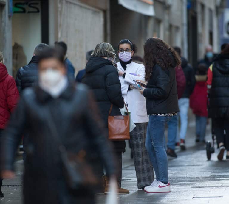 España suma 137.180 nuevos casos y 148 fallecimientos más