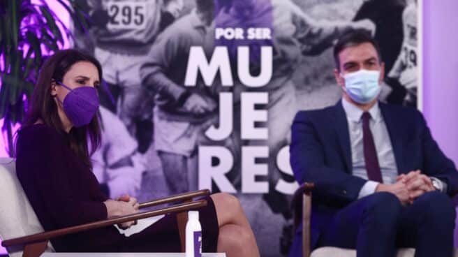 EuropaPress_3597097_presidente_gobierno_pedro_sanchez_ministra_igualdad_irene_montero_acto