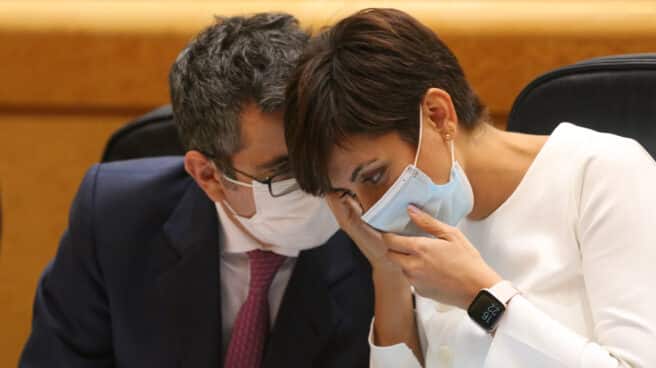 Félix Bolaños e Isabel Rodríguez, en el Senado.