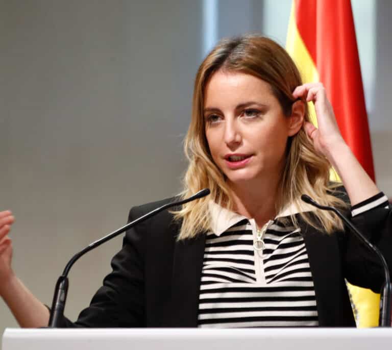 Andrea Levy anima a Cayetana Álvarez de Toledo a irse si no está contenta