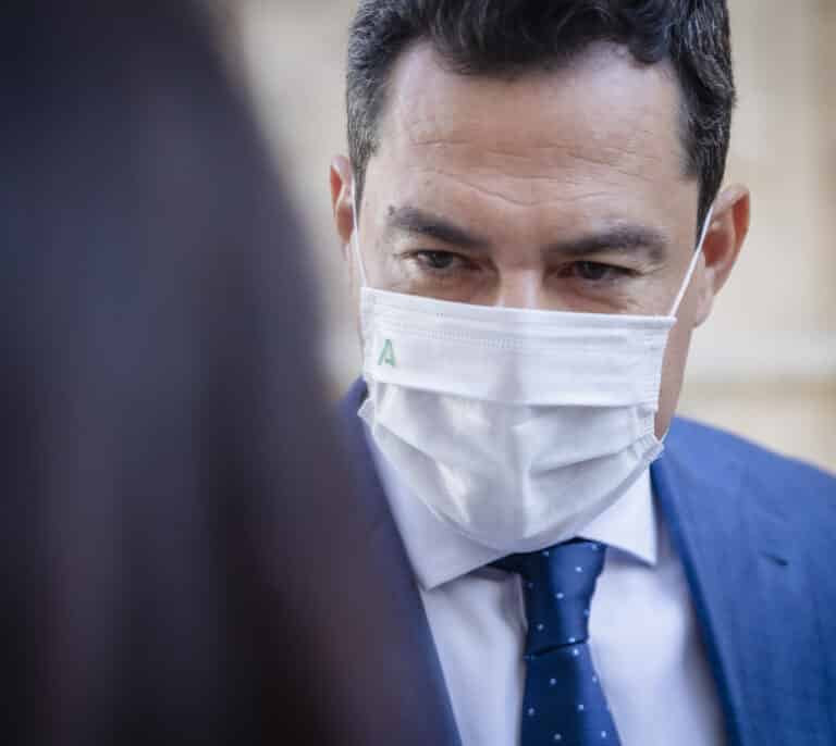 El PP se prepara para el choque en Andalucía y señala a Elías Bendodo: "Está traicionando a Casado"