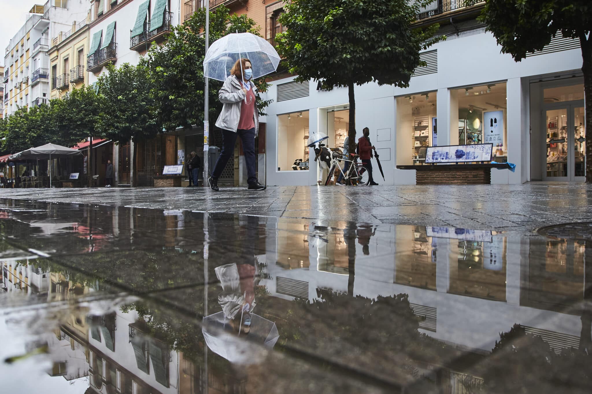 Descenso de las temperaturas en el área mediterránea y fuertes lluvias en el litoral cantábrico